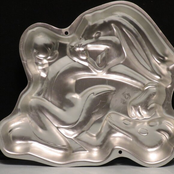 Vintage Wilton 1996 Warner Bros Bugs Bunny Cake Pan Mold 2105-3200 Looney Tunes - Picture 2 of 3